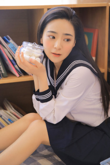 门卫老头吮她的花蒂在线观看